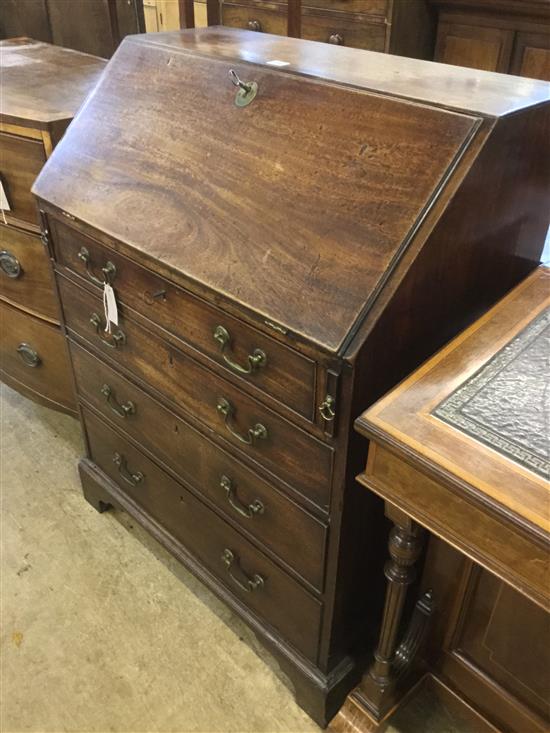 Georgian mahogany small bureau, fitted fall flap & 4 graduated drawers, bracket feet